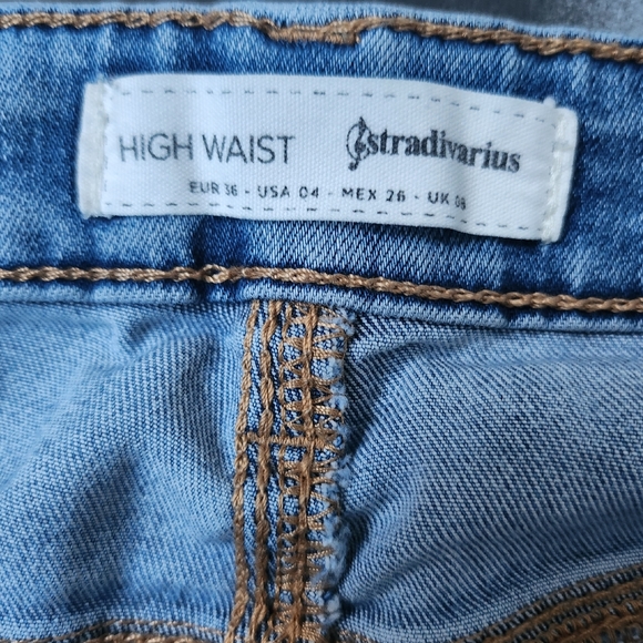 Jeans - Picture 3 of 3